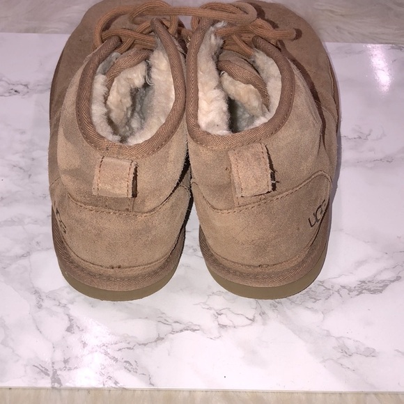 UGG Tan Suede Lace-Up Boots size 8 - Picture 8 of 11